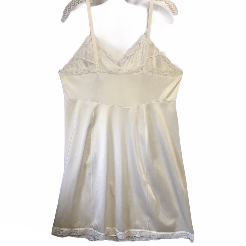 Vintage Sears Cream Lace Trim Full Slip Dress Size 42 EMB with lace EUC - Picture 2 of 7